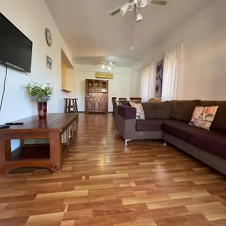 Limnaria Gardens Two Bedroom With Balcony * Paphos