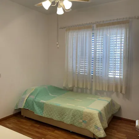 Lejlighed Limnaria Gardens Three Bedroom Paphos