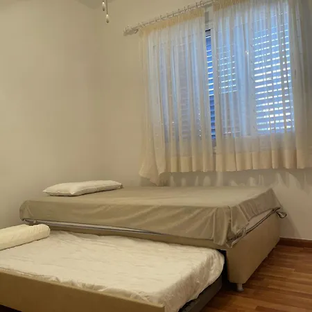 Limnaria Gardens Three Bedroom *